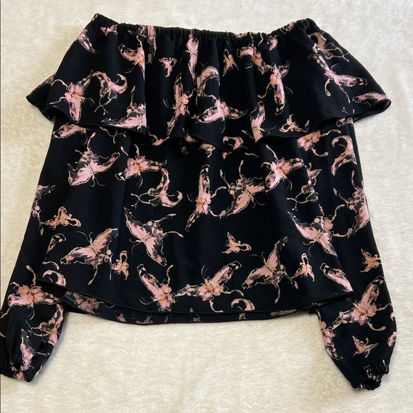 Wilfred Black and Pink Off-Shoulder Elegant Top with Butterfly Print Size XXS - Picture 9 of 11